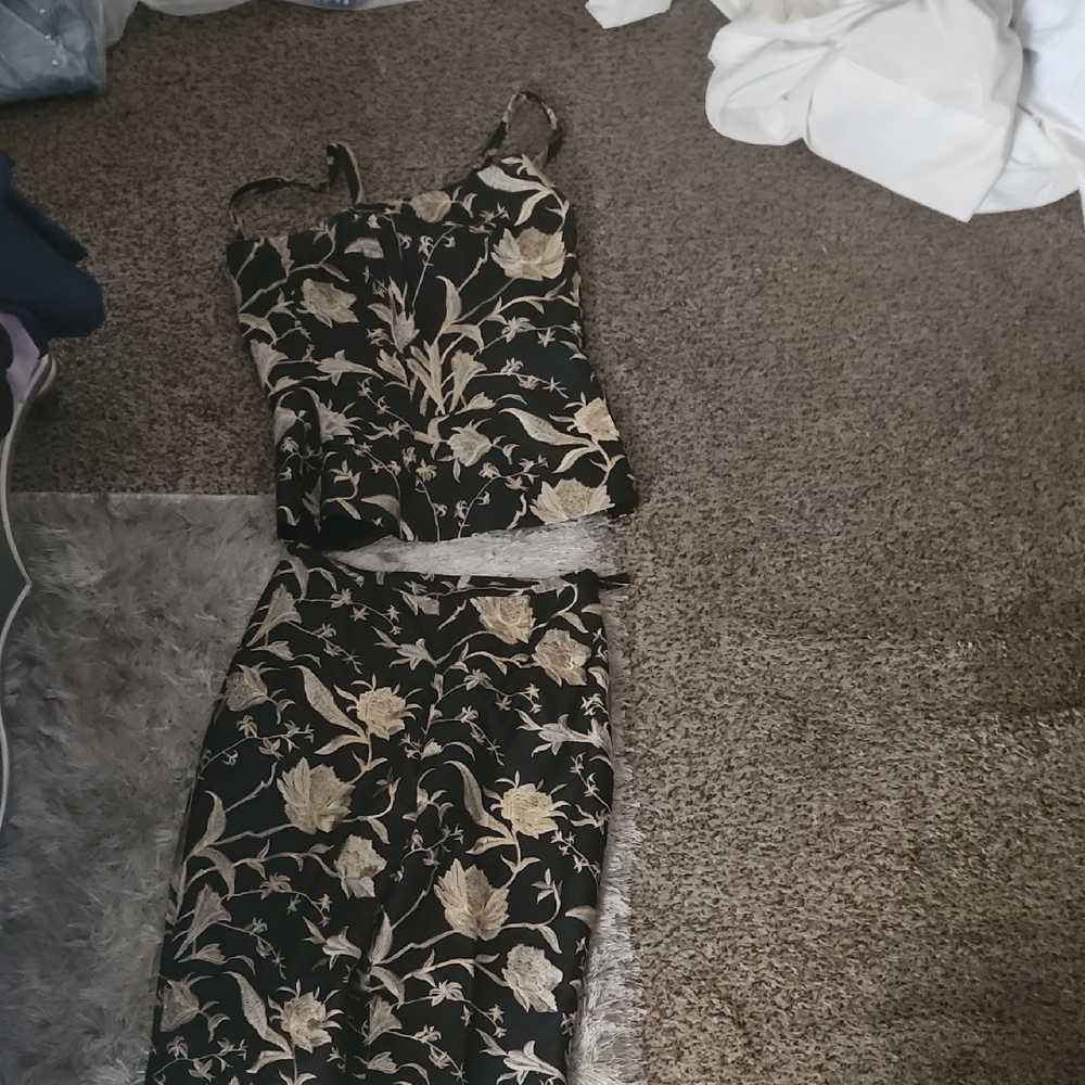 Dana Buchman Black and Tan Midi Pencil Skirt Set